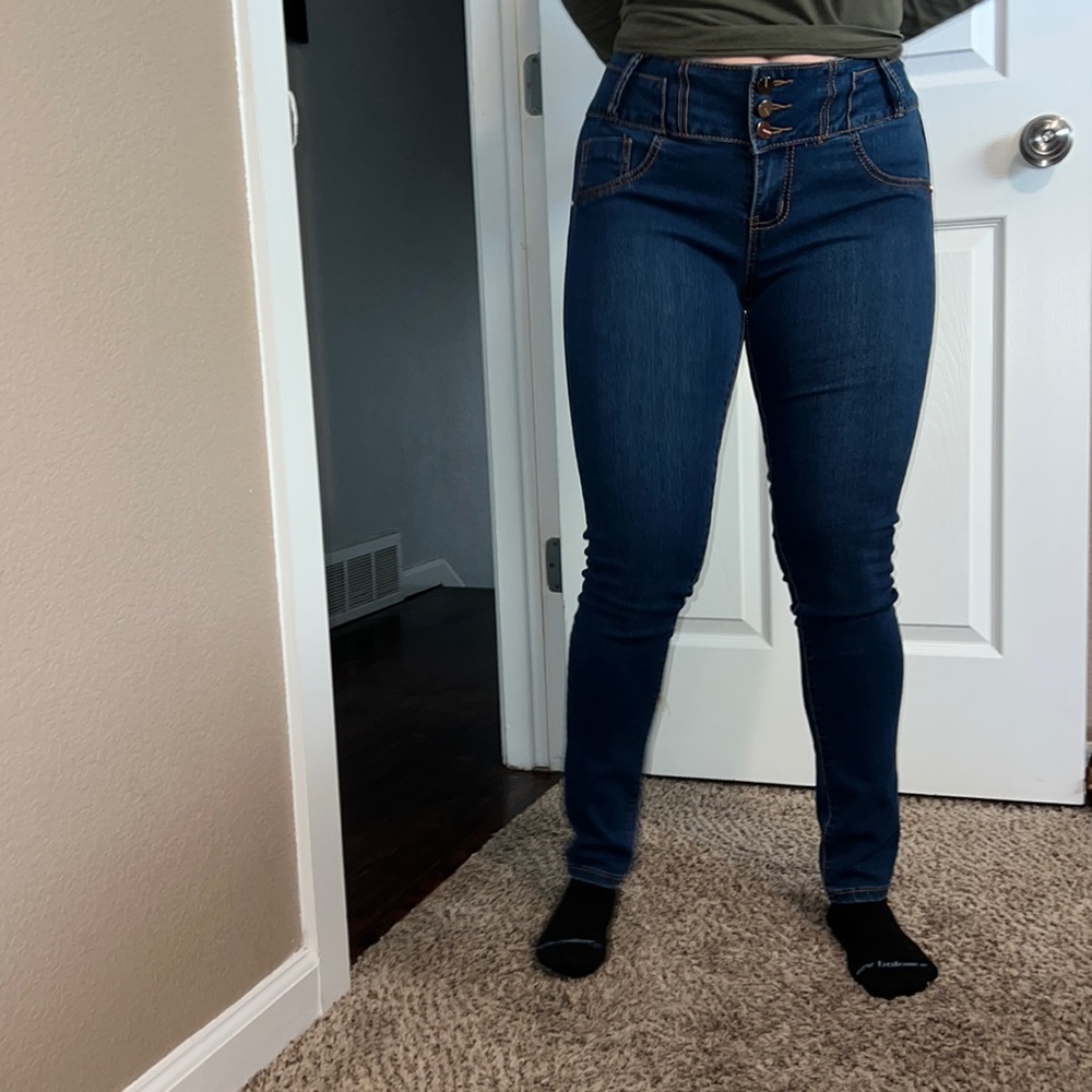 Blue clombian style jeans